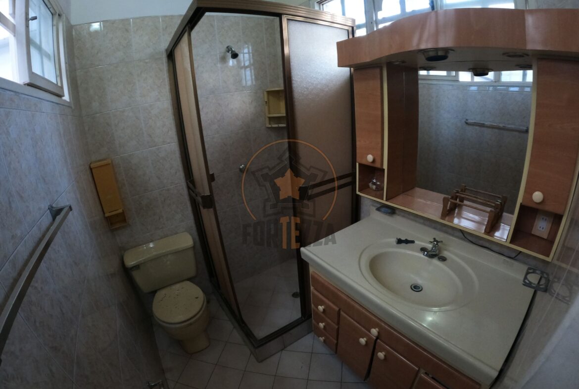 HERMOSA CASA EN VENTA-FAROLES $850MM