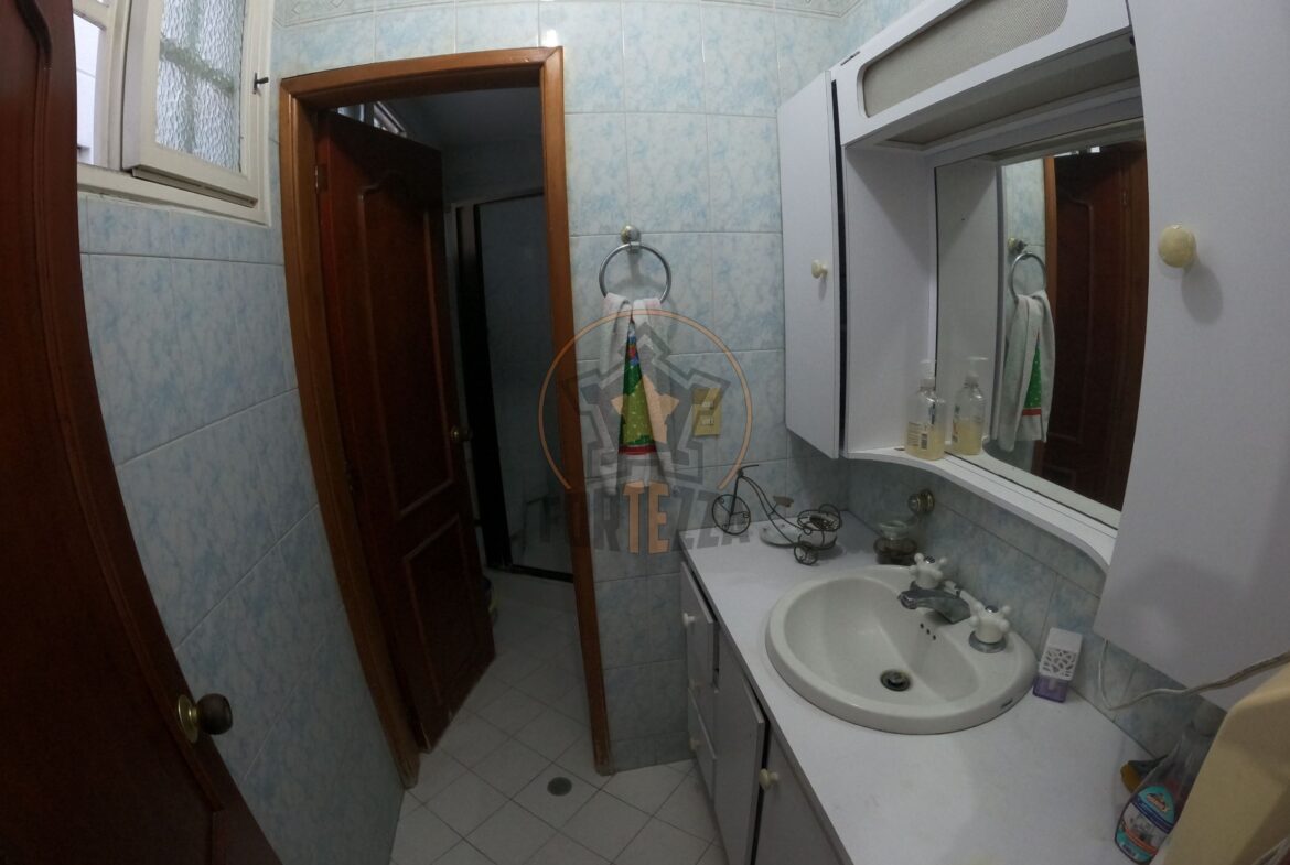 HERMOSA CASA EN VENTA-FAROLES $850MM