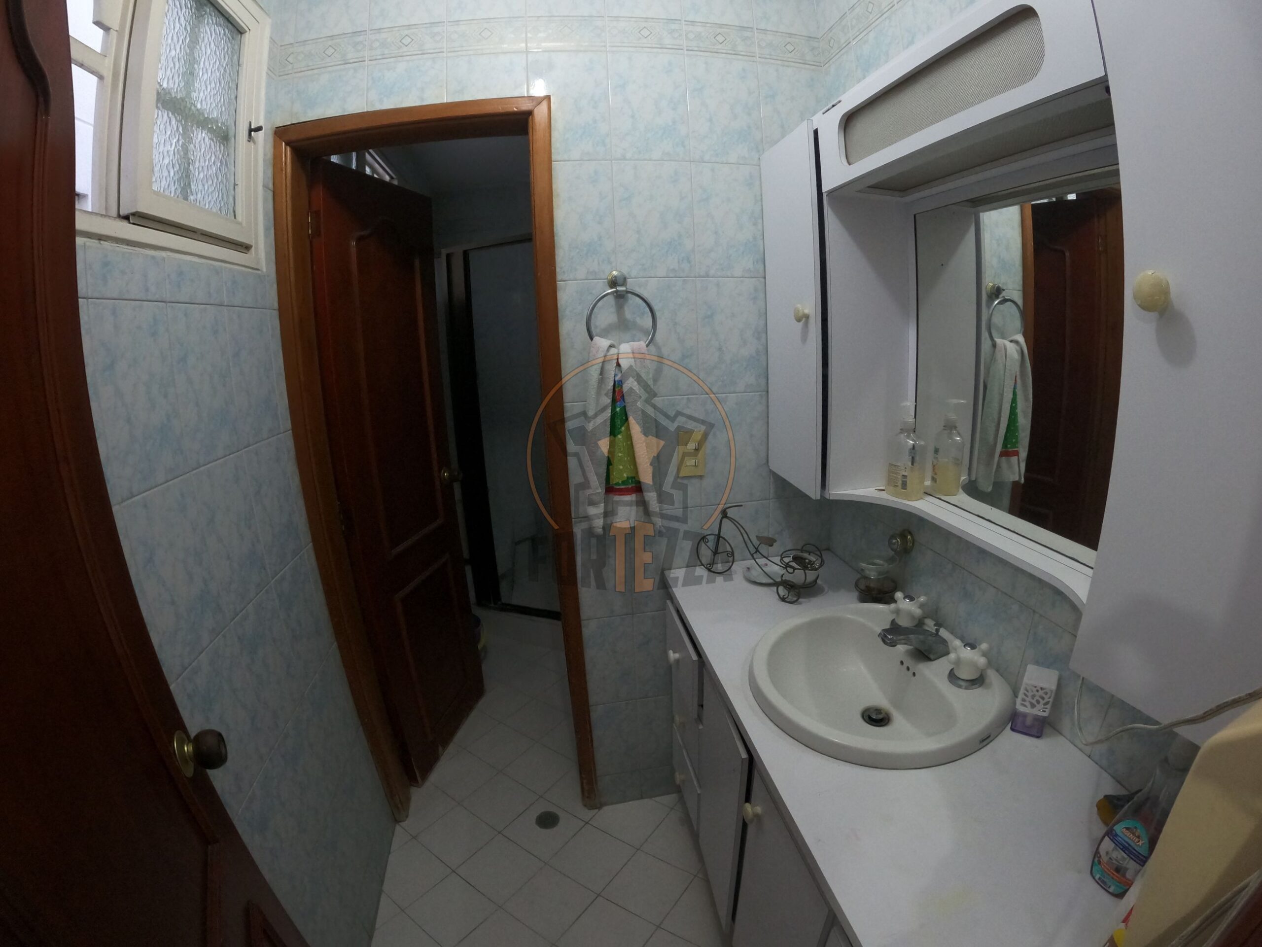 HERMOSA CASA EN VENTA-FAROLES $850MM