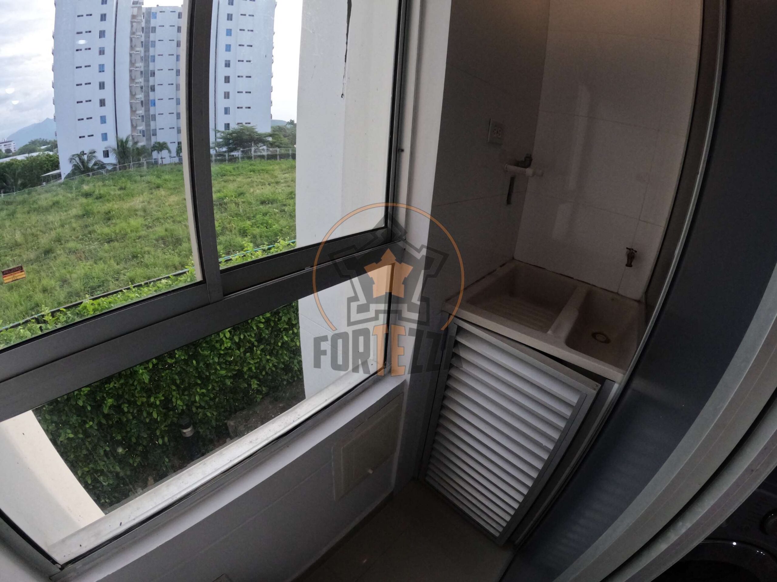 Apto amoblado en arriendo, conjunto cerrado la floresta.