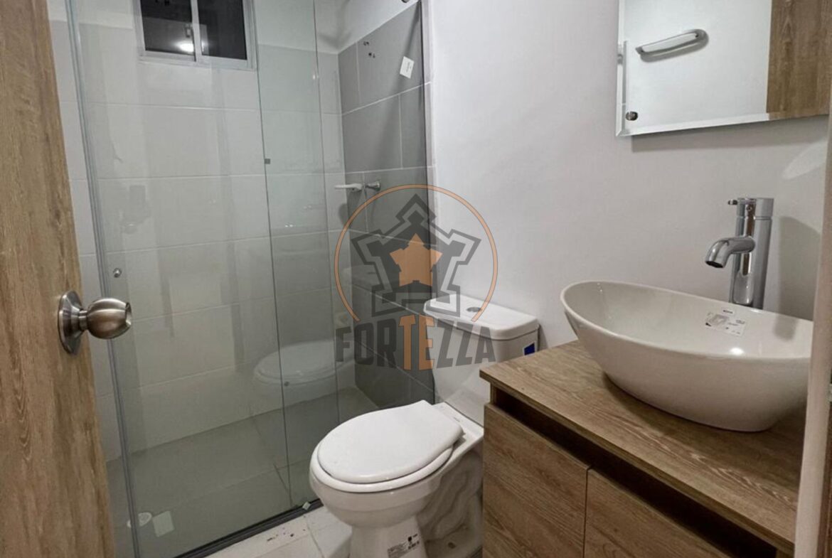 APTO EN ARRIENDO, ECONOMICO CON FULL ACABADOS.