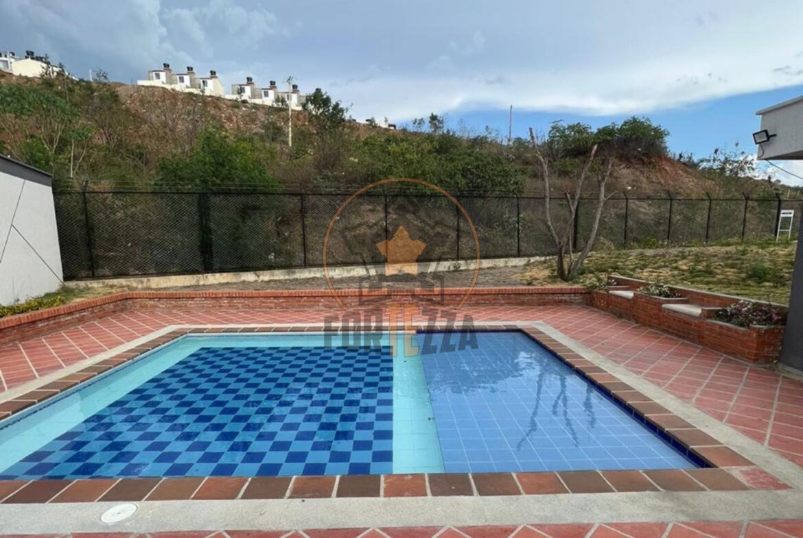 APTO EN ARRIENDO, ECONOMICO CON FULL ACABADOS.