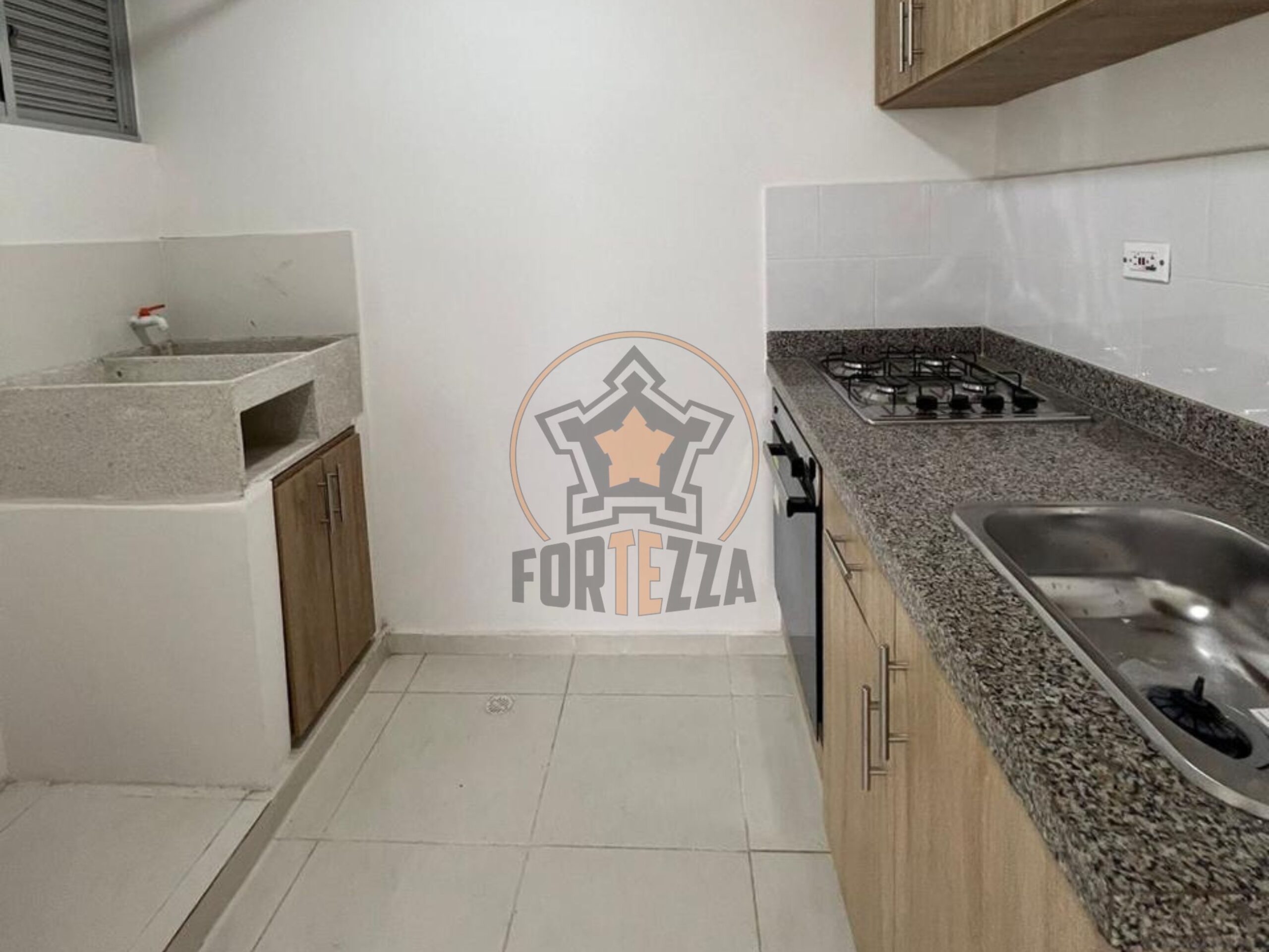APTO EN ARRIENDO, ECONOMICO CON FULL ACABADOS.