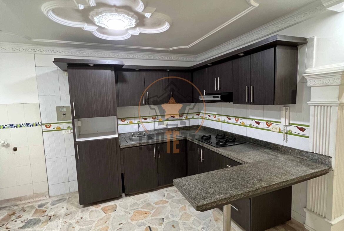 CASA EN VENTA-CONJUNTO CERADO ALCALÁ $360 MILLONES.
