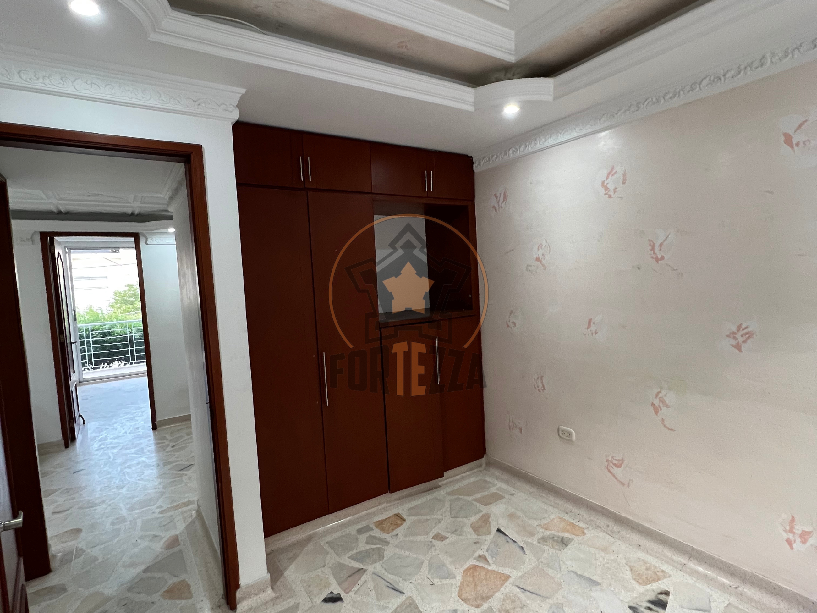 CASA EN VENTA-CONJUNTO CERADO ALCALÁ $360 MILLONES.
