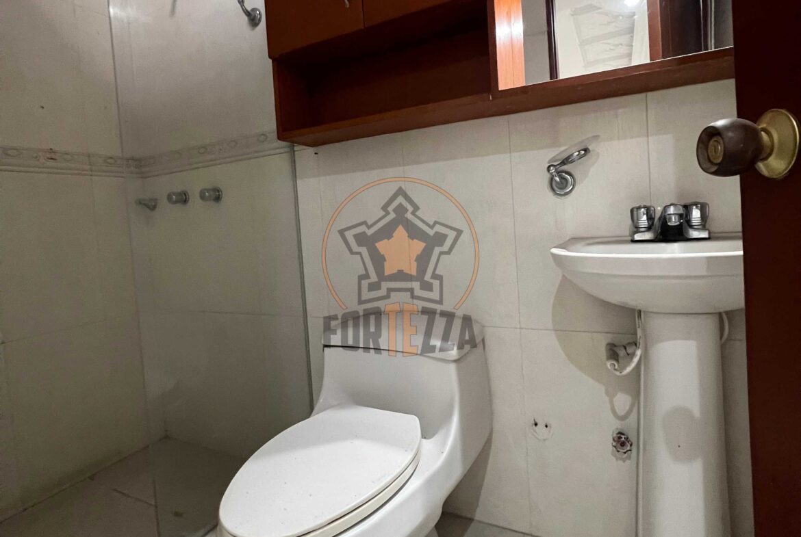 CASA EN VENTA-CONJUNTO CERADO ALCALÁ $360 MILLONES.