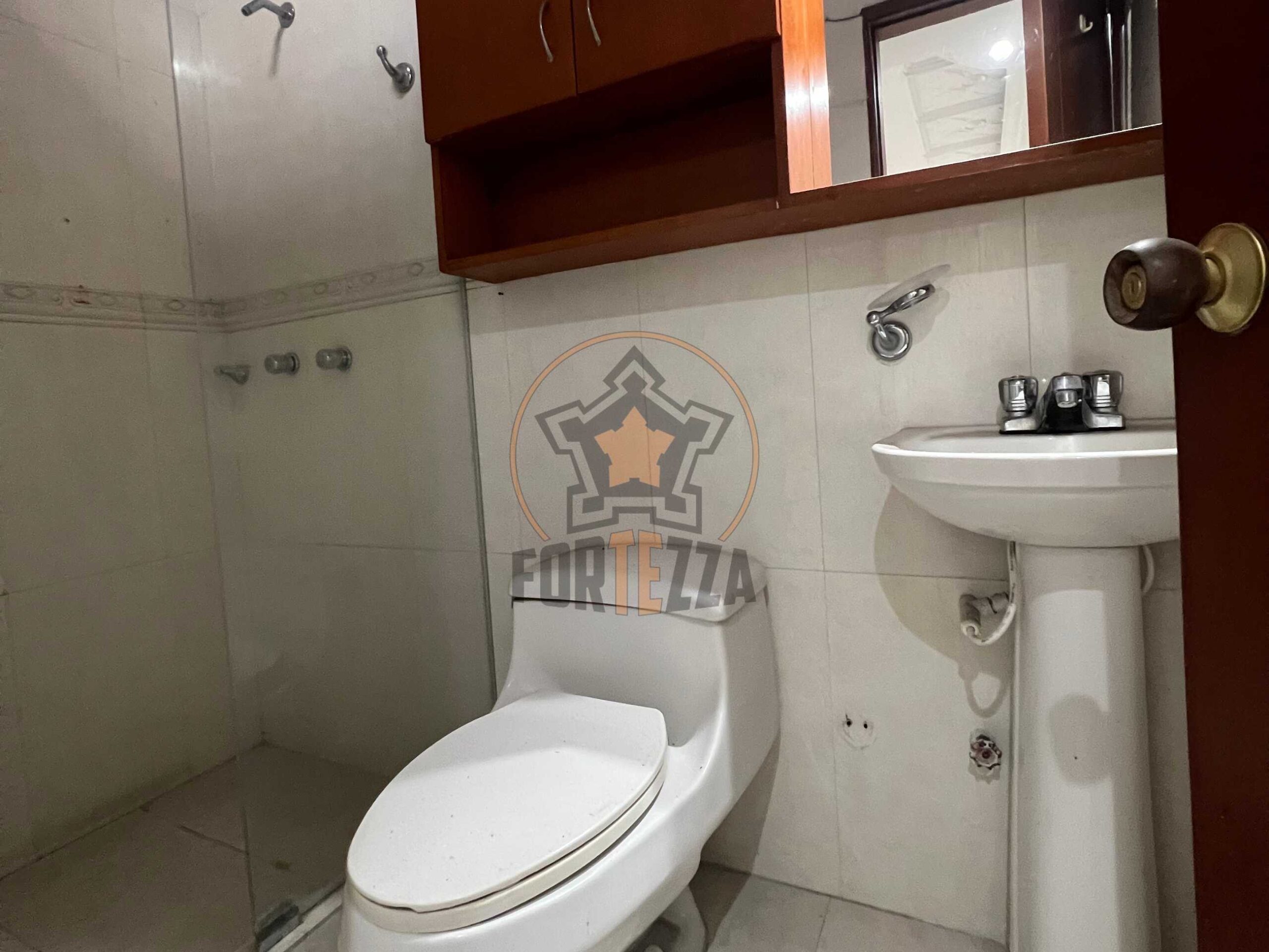 CASA EN VENTA-CONJUNTO CERADO ALCALÁ $360 MILLONES.