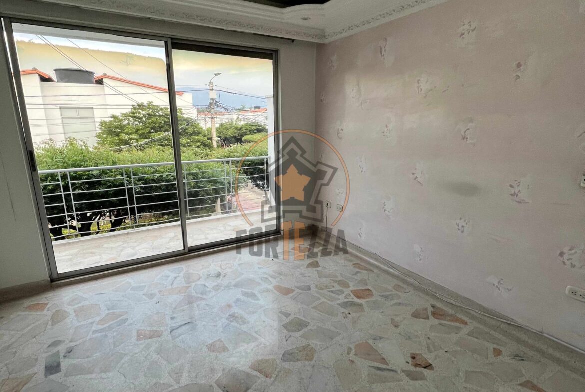 CASA EN VENTA-CONJUNTO CERADO ALCALÁ $360 MILLONES.