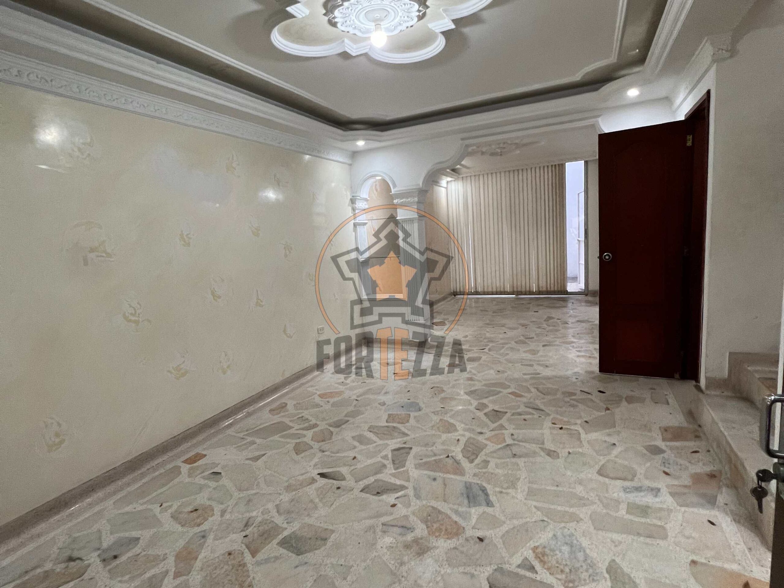 CASA EN VENTA-CONJUNTO CERADO ALCALÁ $360 MILLONES.
