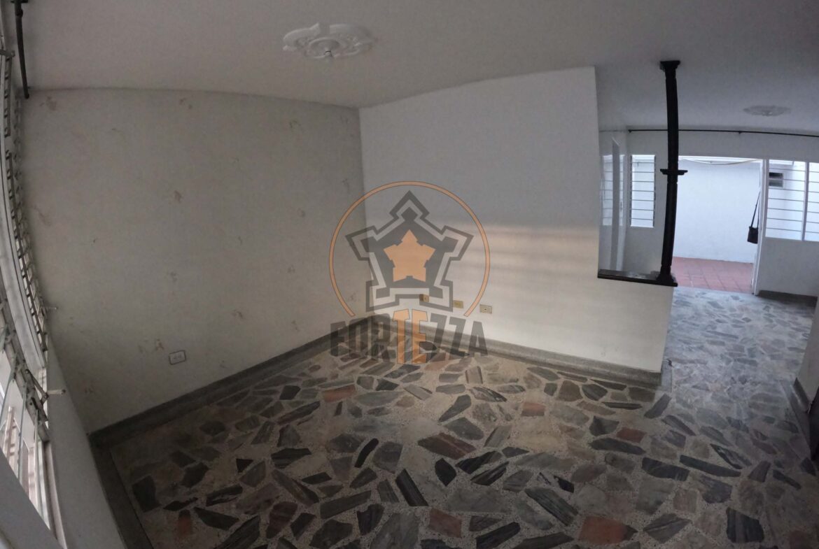 Casa en venta, los pinos, estrato 4. $300 millones