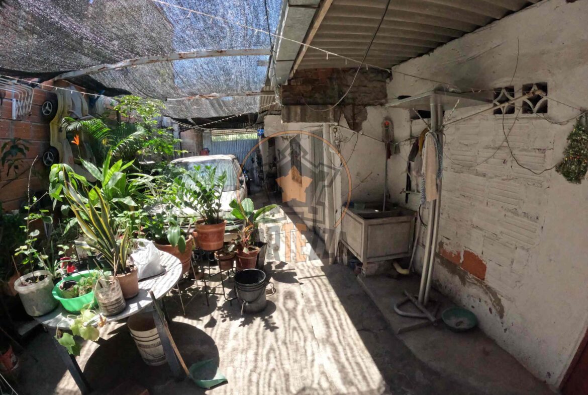 Casa en venta, sector El Canal, Loma de Bolívar.