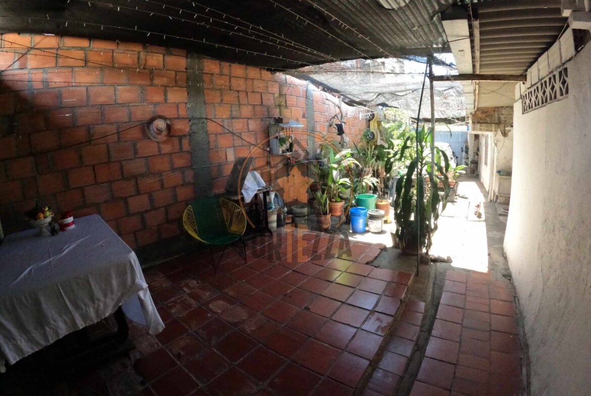 Casa en venta, sector El Canal, Loma de Bolívar.