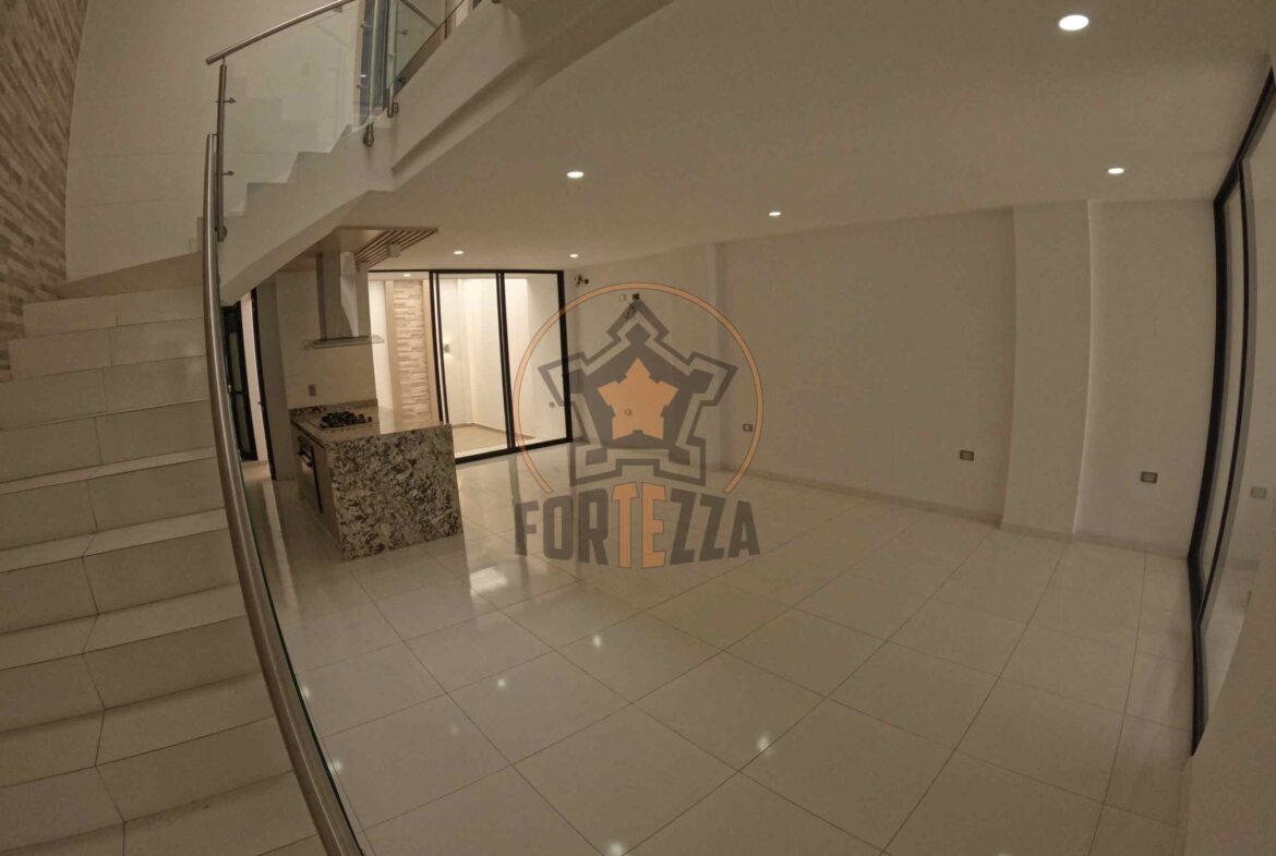 Espectacular casa en arriendo con acabados de lujo por la Av. Libertadores.