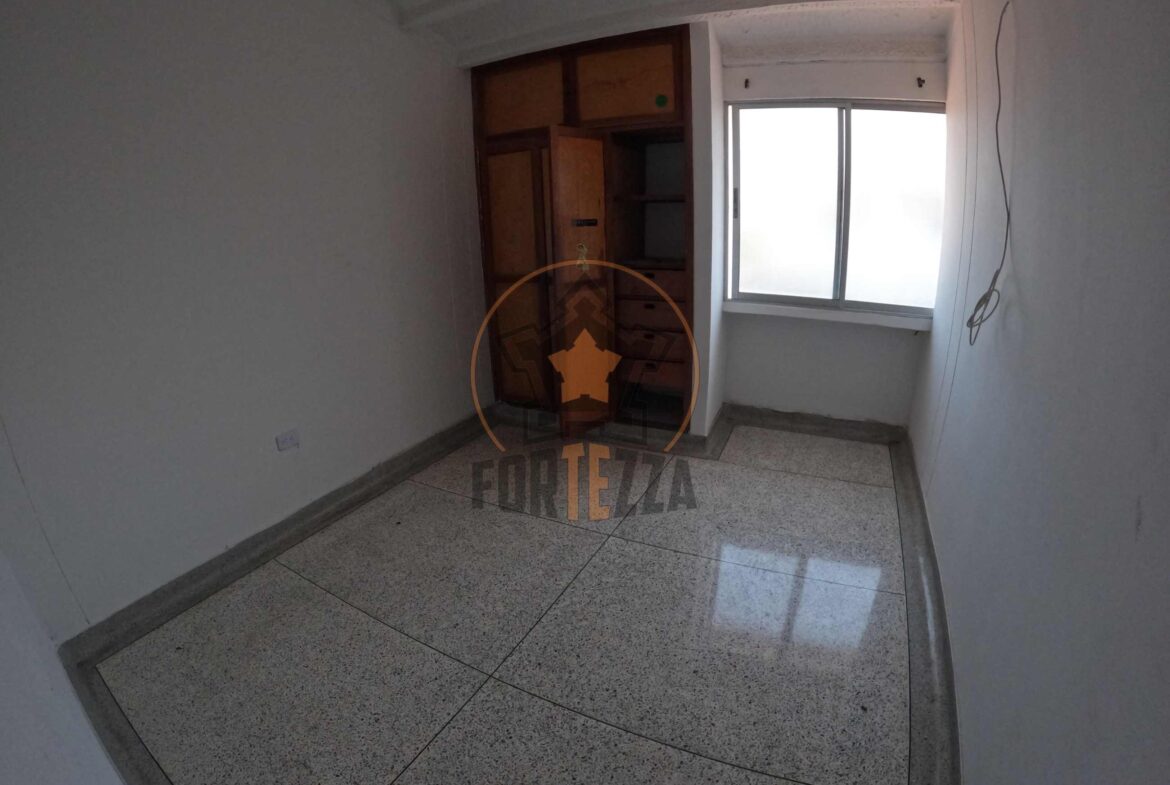 Casa en arriendo, conjunto cerrado por la avenida libertadores.