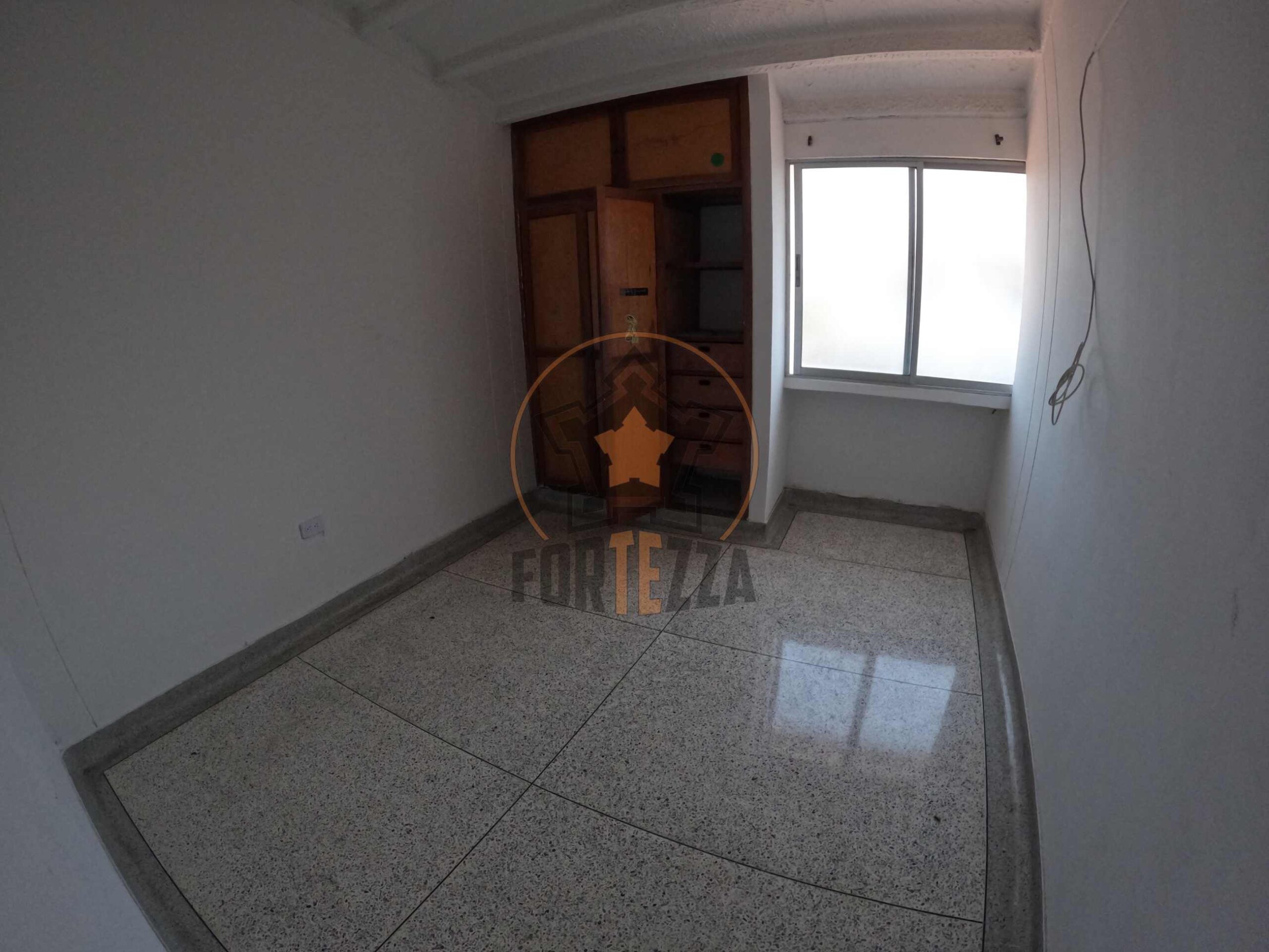 Casa en arriendo, conjunto cerrado por la avenida libertadores.