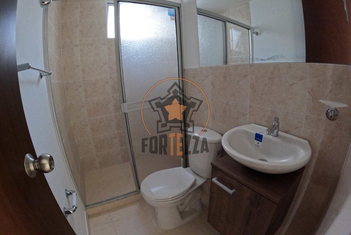 Apartamento en venta, en conjunto cerrado, Sector Prados Del Este.