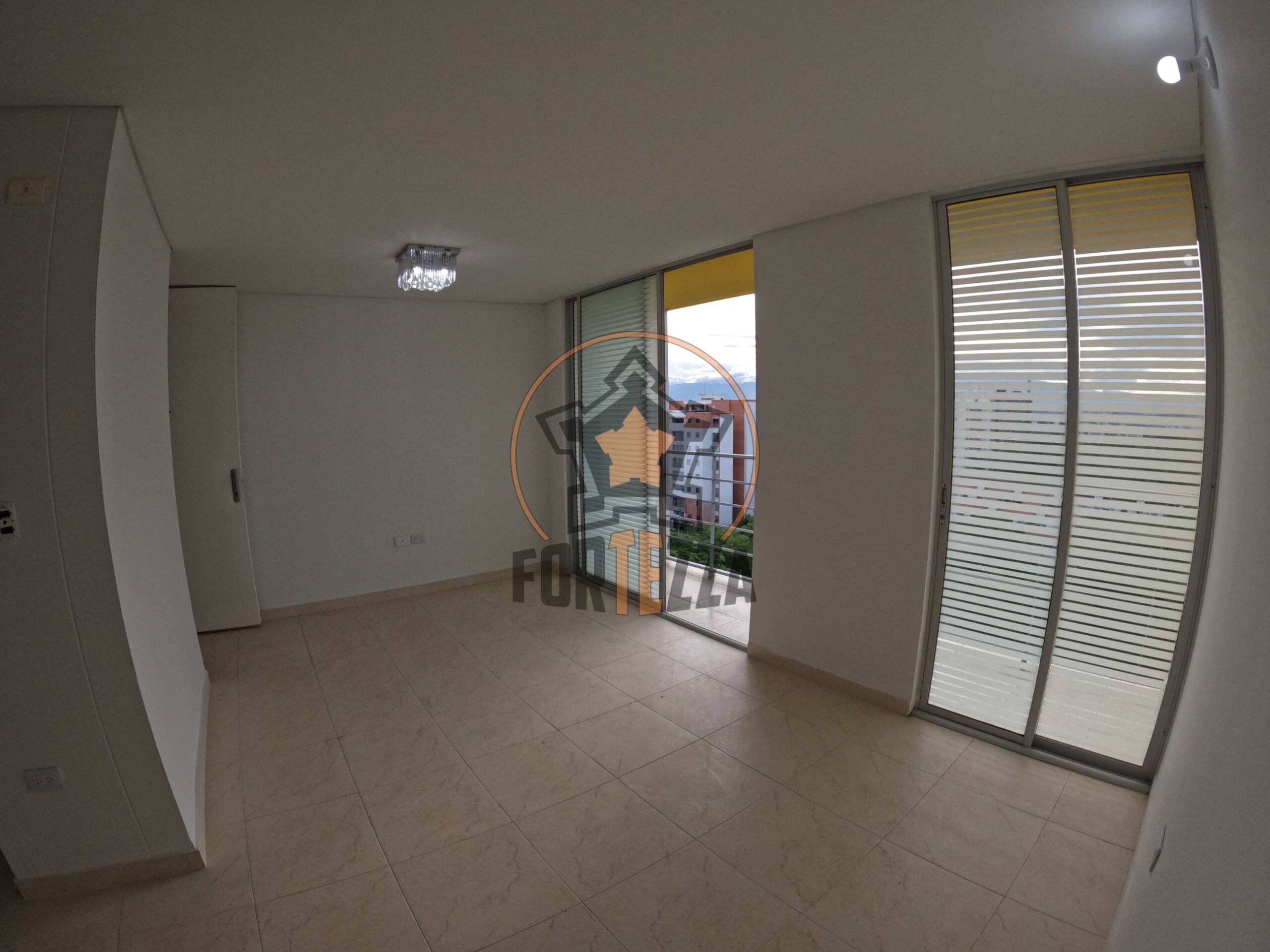 Apartamento en venta, en conjunto cerrado, Sector Prados Del Este.