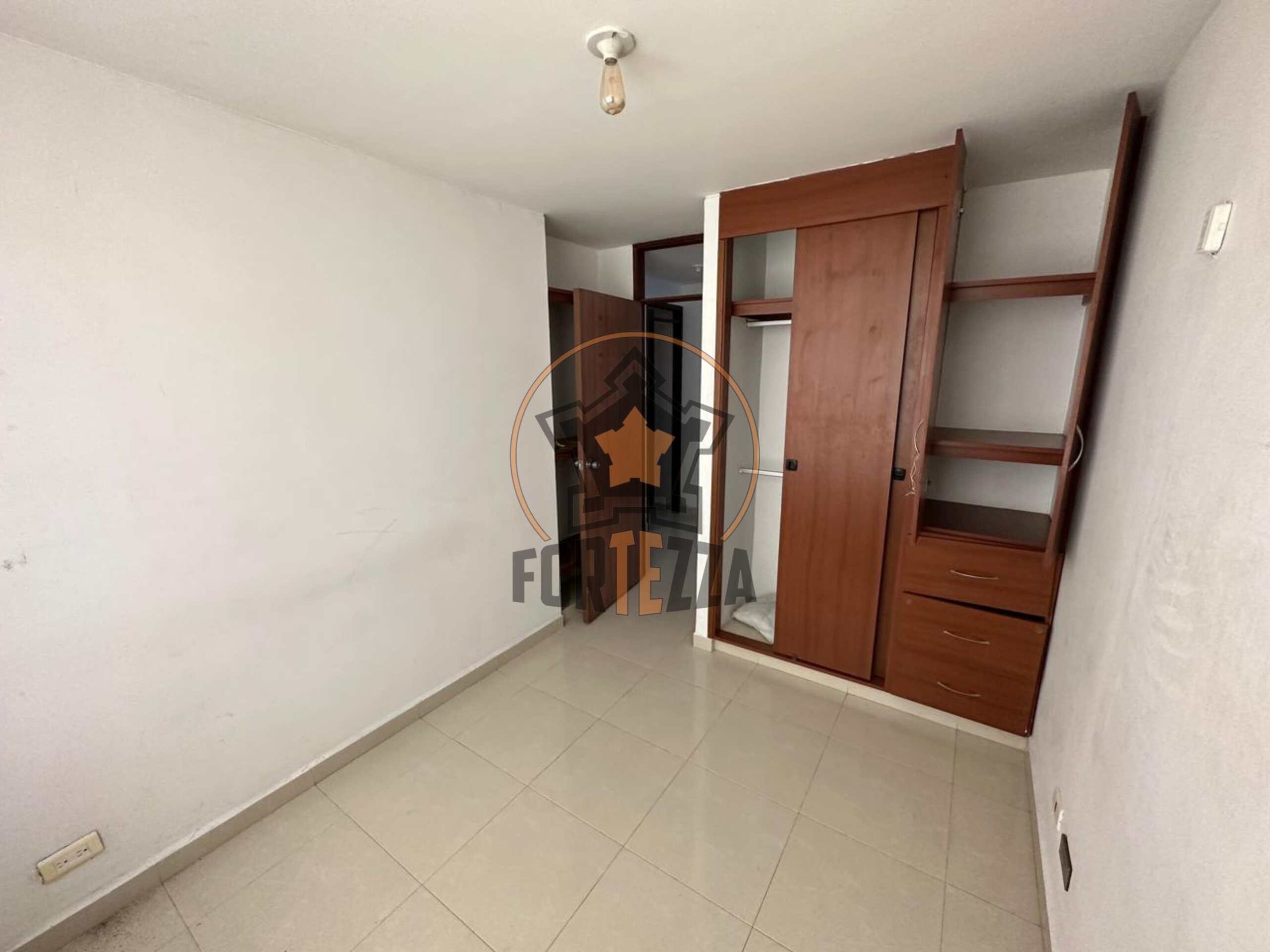 Apartamento en venta en el sector Prados Del Este.