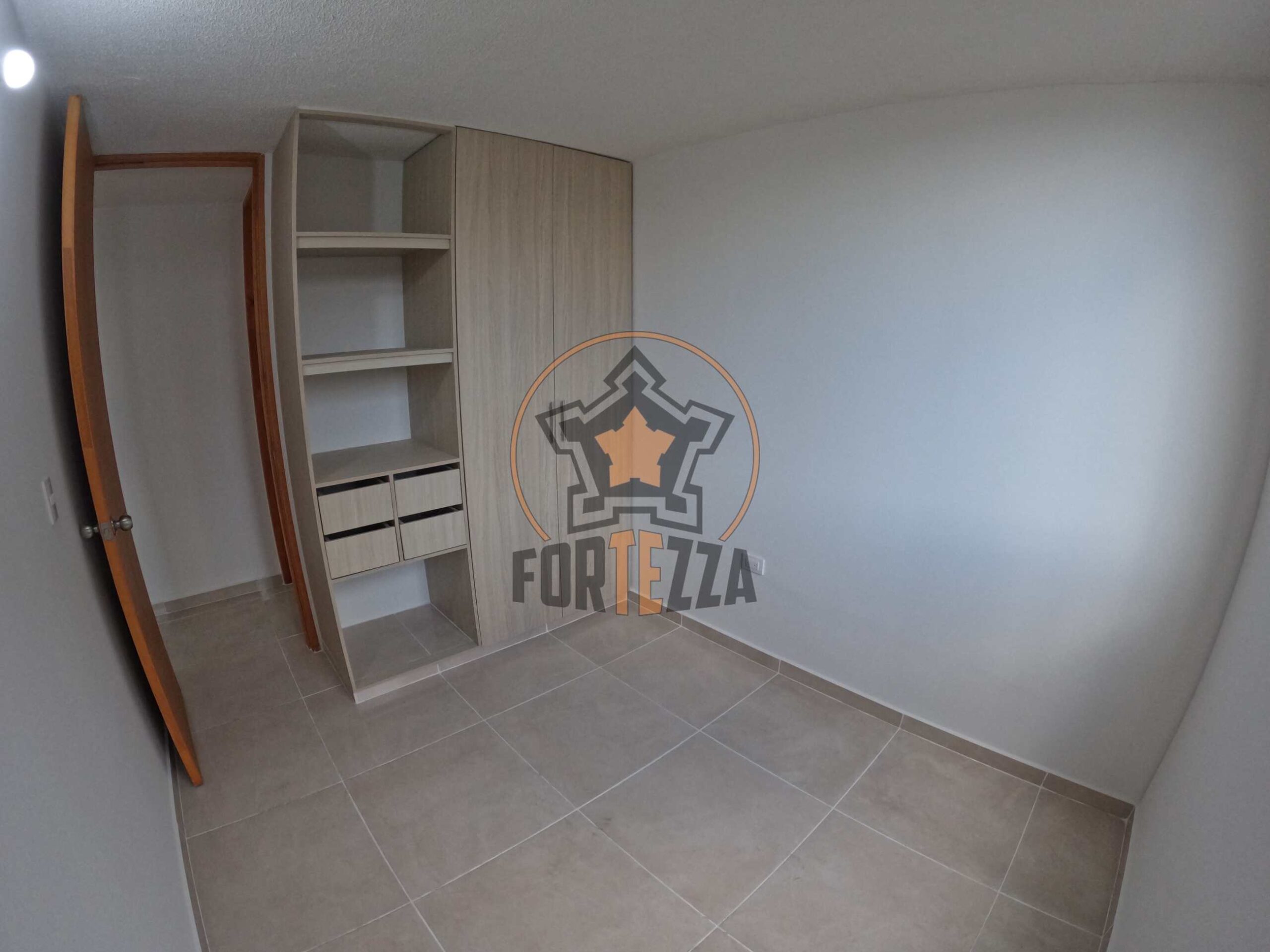 Apartamento en venta o arriendo, cerca a Jardin Plaza.