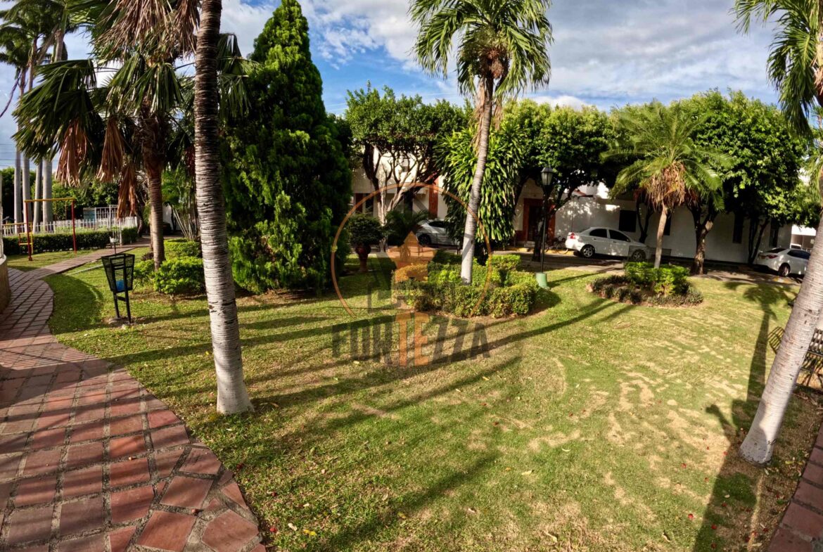CASA DE LUJO EN VENTA, EN UN SUPER SECTOR.