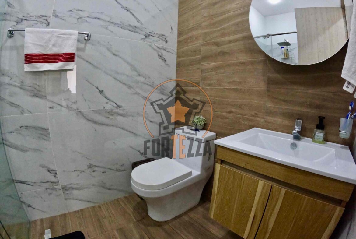 CASA DE LUJO EN VENTA, EN UN SUPER SECTOR.