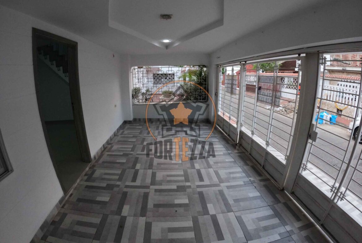 Casa en venta, sector Zulima Etapa 1