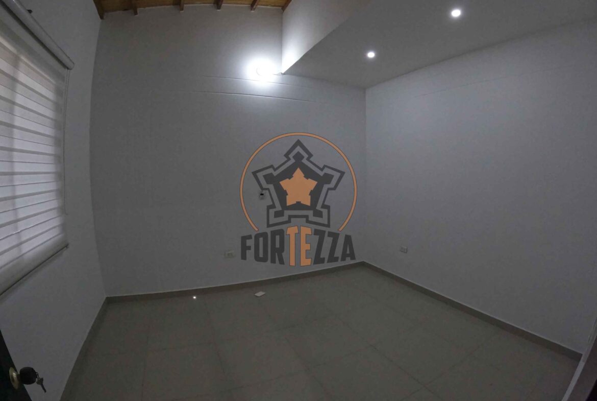 Casa en venta, sector Zulima Etapa 1