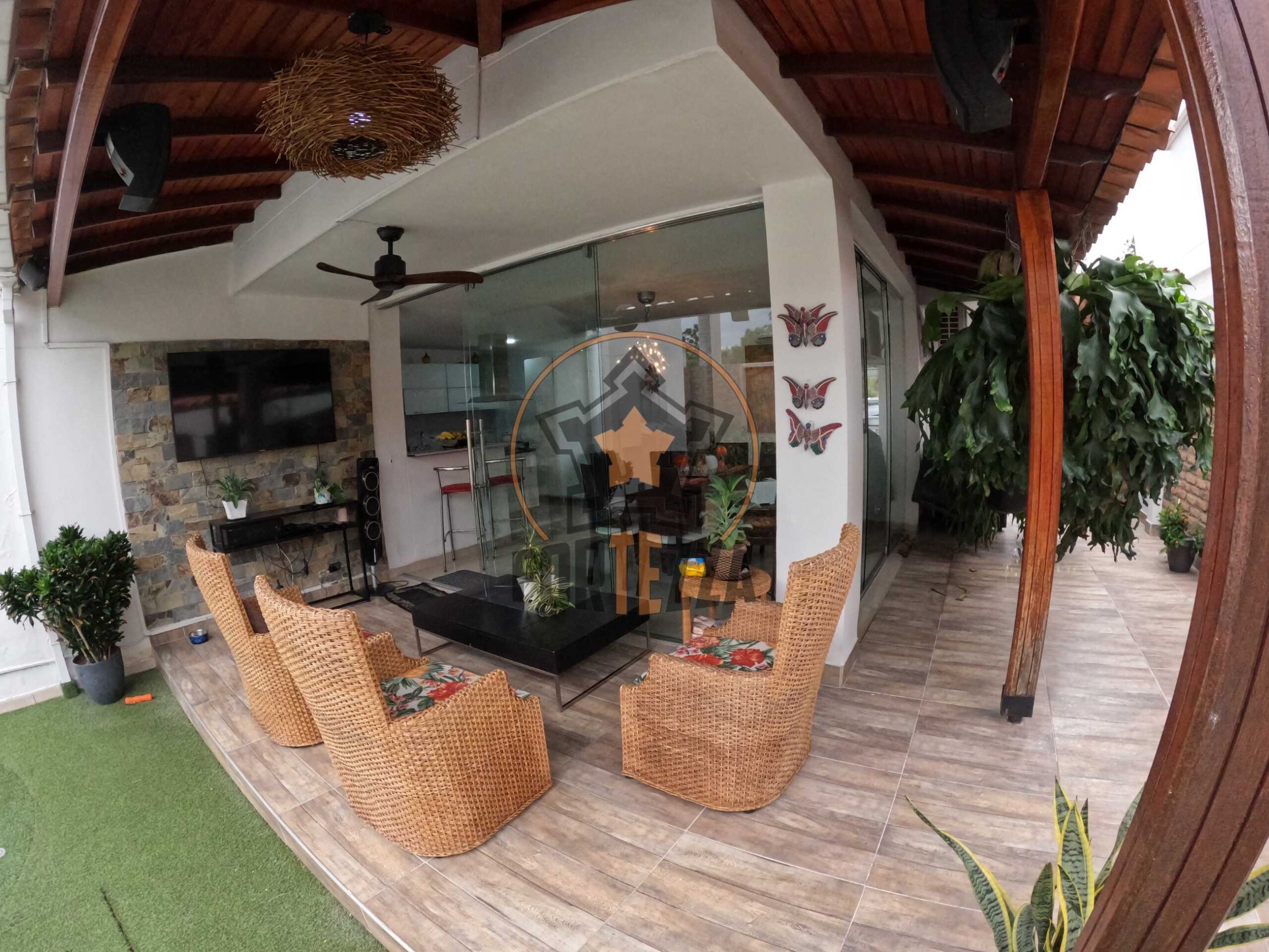 CASA DE LUJO EN VENTA, SECTOR LA FLORESTA LOS PATIOS